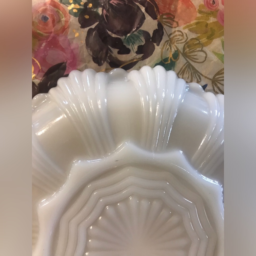 Vintage Anchor Hocking Fire King Milk Glass Gold Trim Divided Relish Dish White - Picture 8 of 14